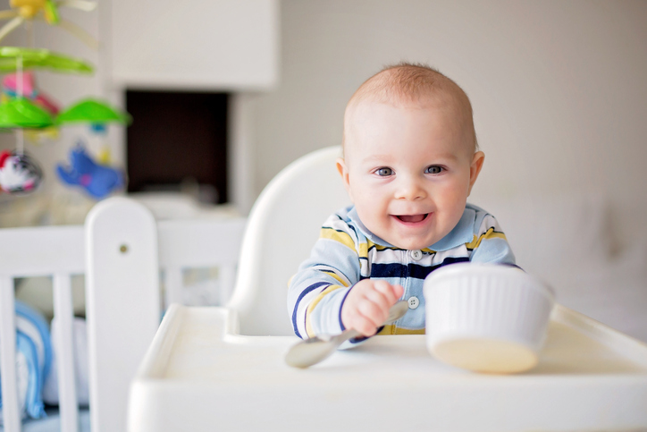 Purees vs Baby-Led Weaning | Introducing Solid Food to Your Baby